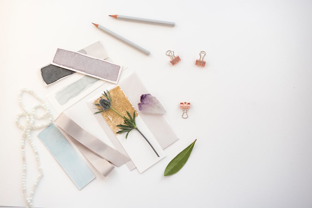 A 15-minute pre-listing workflow for marketplace photo uploads