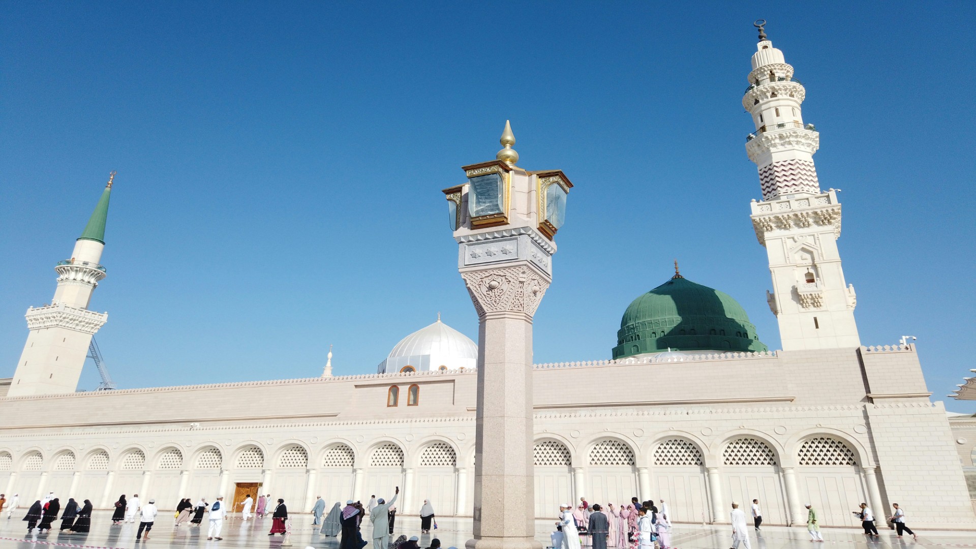 The WhatsApp Group Change That Made Our Masjid Less Noisy
