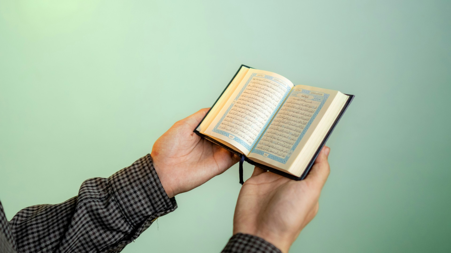 Tiny Family Pauses: Building Sabr Into a Real Life Week