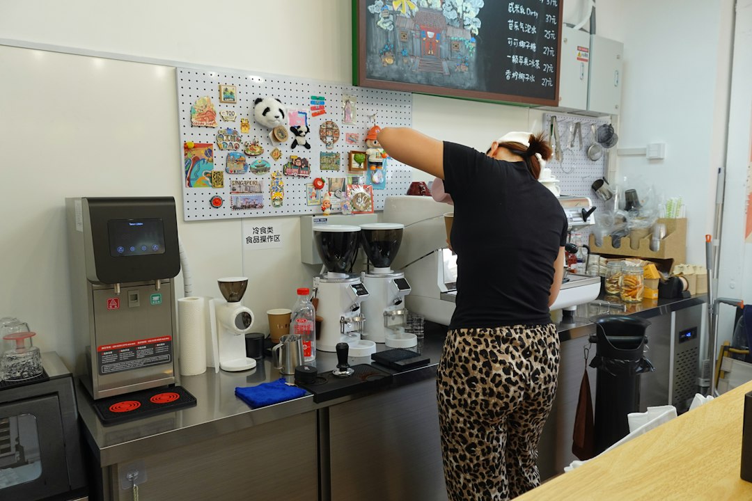 Cover image for: Milk Frother for Iced Coffee: What to Compare Before You Buy