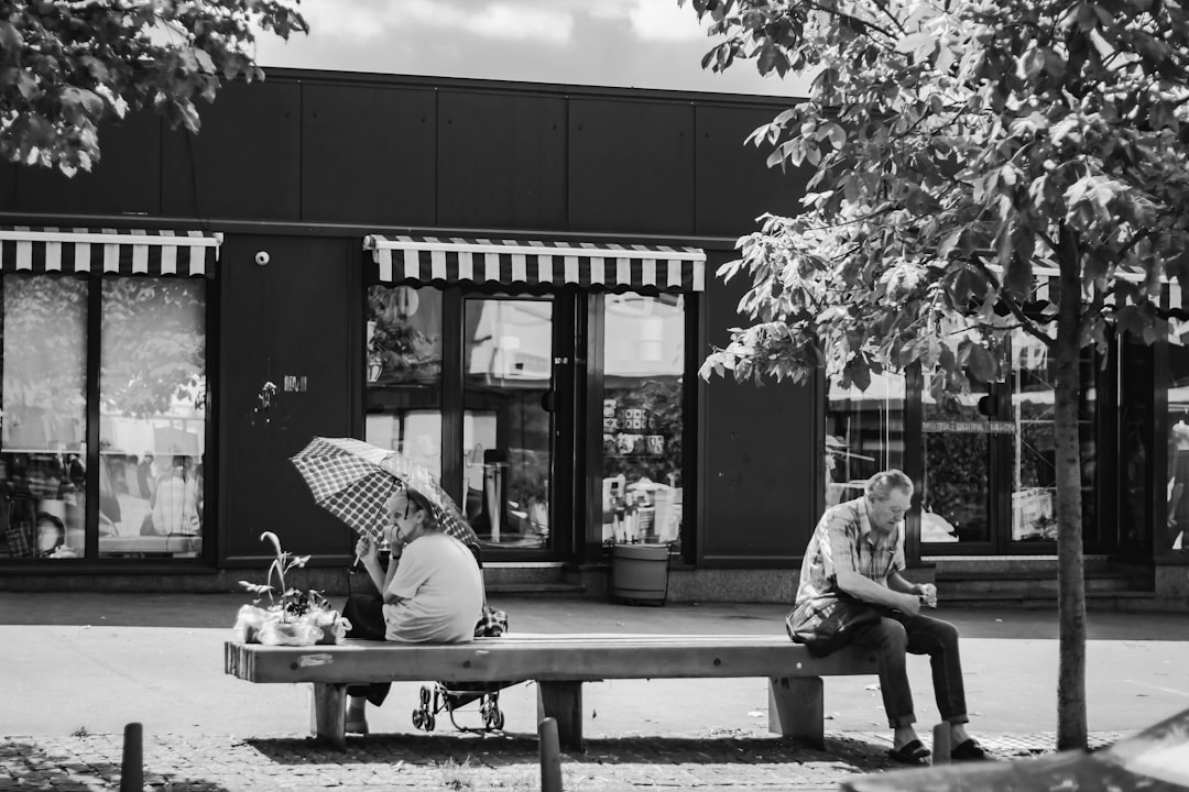 The Local Shop Guide to Simple Loyalty Tracking cover photo