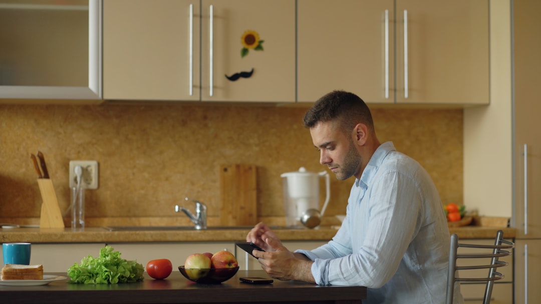 A 14-Day Listing Refresh Rhythm for Small Landlords Image