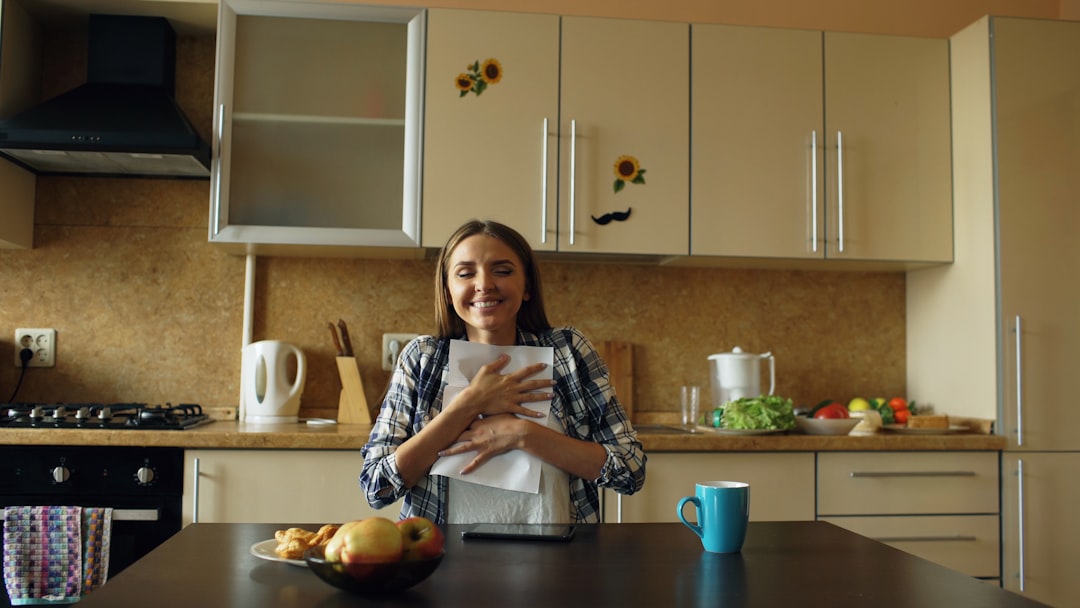 How to Build a Trustworthy Rental Listing Before the First Showing Image